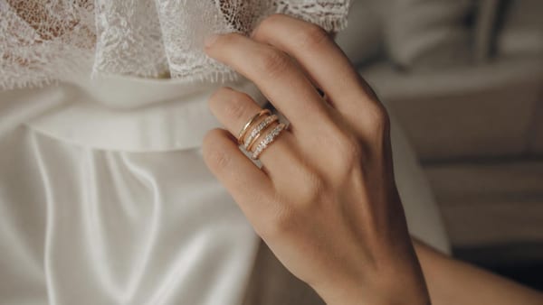 L'accumulation de bagues est la nouvelle tendance mariage approuvée par Zendaya et Kate Middleton