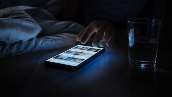 Une étude prouve que cette habitude sur votre smartphone peut vous mener à la dépression